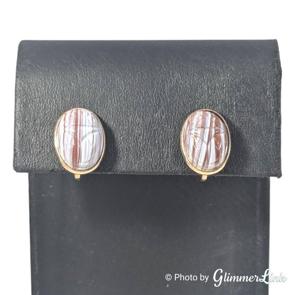 Vintage Resin Scarab Earrings Brown White Swirl Gold Tone Screw Backs